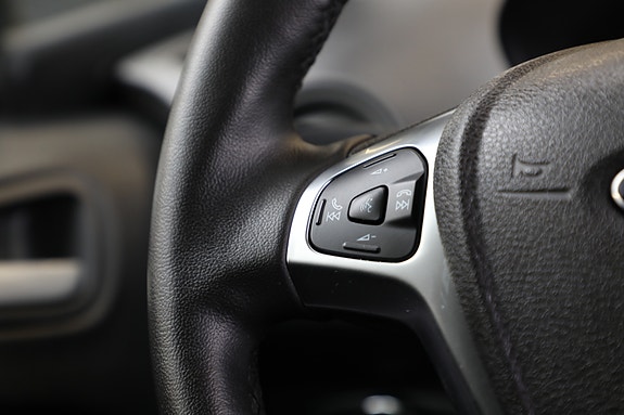 Ford Transit Courier 13 of 30