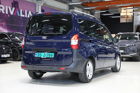 Ford Transit Courier 6 of 30
