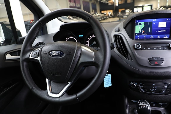Ford Transit Courier 12 of 30
