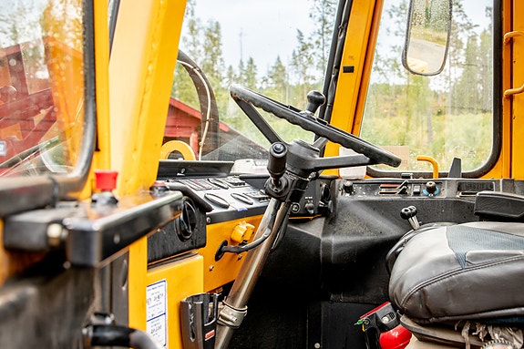 Volvo L70 17 of 28