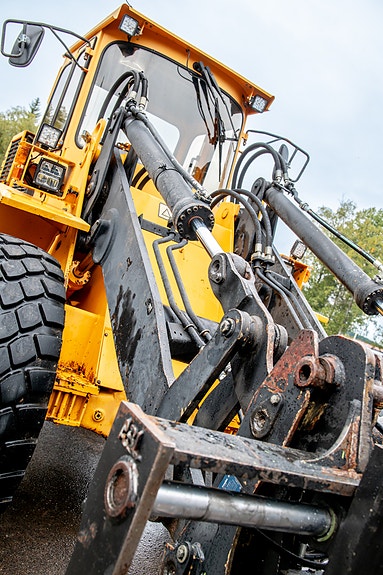 Volvo L70 8 of 28