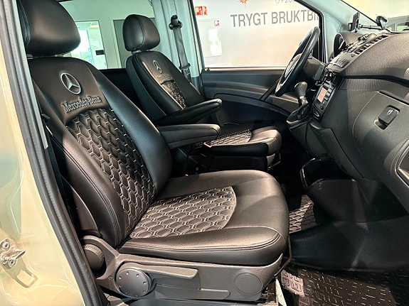 Mercedes-Benz Vito 113 14 of 28