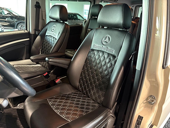 Mercedes-Benz Vito 113 25 of 28
