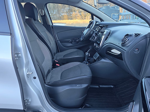 Renault Captur 15 of 30