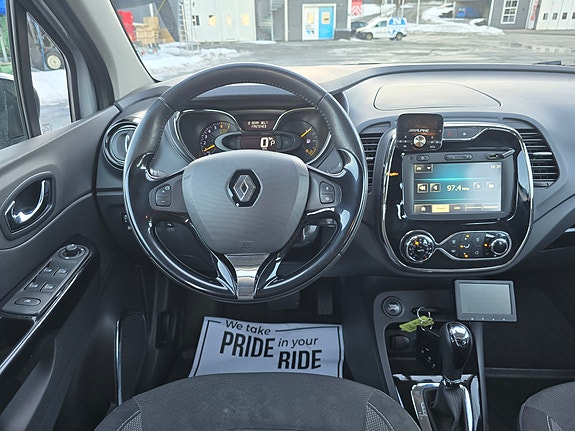 Renault Captur 13 of 30