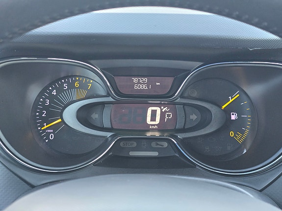 Renault Captur 27 of 30