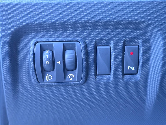 Renault Captur 9 of 30