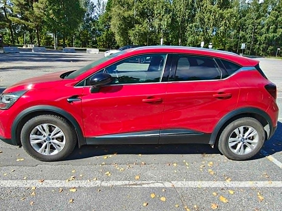 Renault Captur 9 of 16