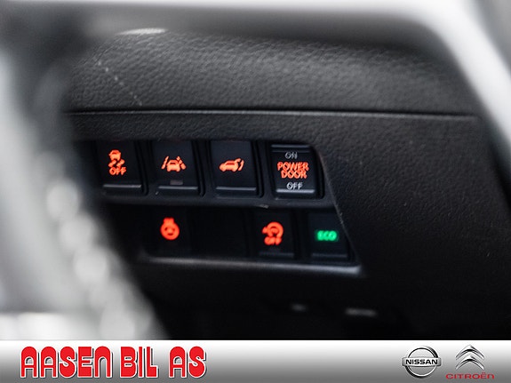 Nissan X-Trail 24 of 30
