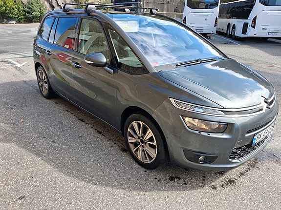 Citroen Grand C4 Picasso 2 of 6