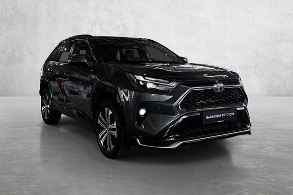 Toyota RAV4 Plug-in Hybrid 7 of 28