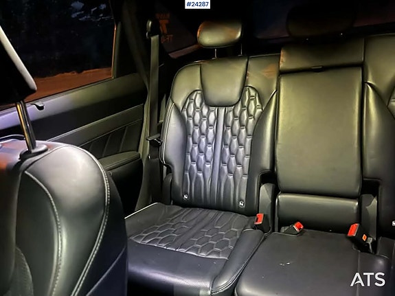 Kia Sorento 5 of 7