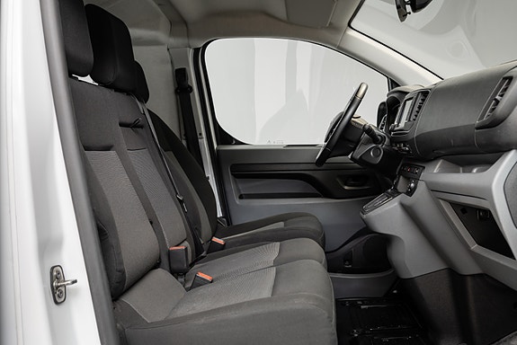 Toyota Proace 28 of 28