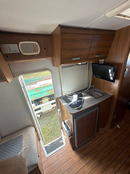 Ford Transit 9 of 9