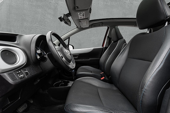 Toyota Yaris 28 of 30