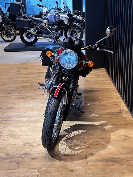 Triumph Bonneville T100 10 of 10