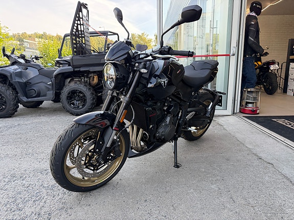 Triumph Trident 800 | Quickshifter *Kampanje* 5 of 11