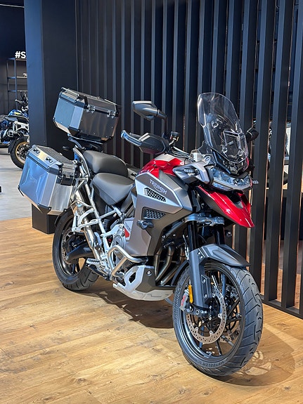 Triumph Tiger 1200 GT Explorer med koffertsett 3 of 9