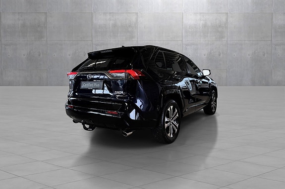 Toyota RAV4 Plug-in Hybrid 5 of 30