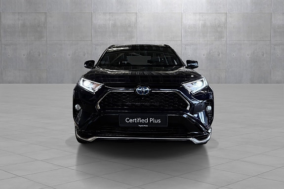 Toyota RAV4 Plug-in Hybrid 8 of 30