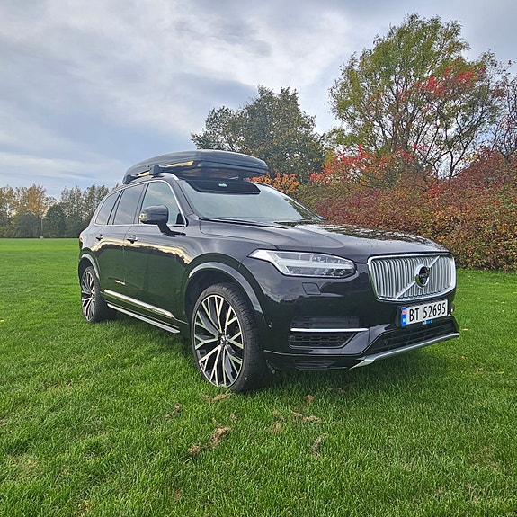 Volvo XC90 12 of 30