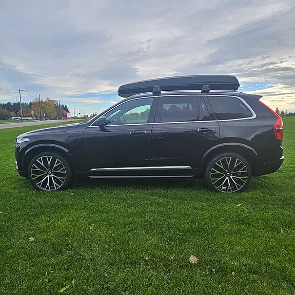 Volvo XC90 9 of 30