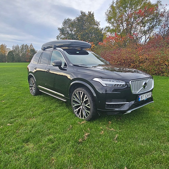 Volvo XC90 15 of 30
