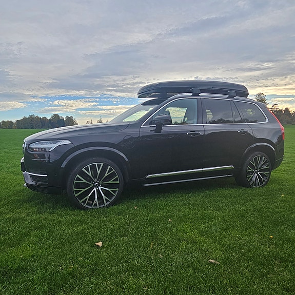 Volvo XC90 8 of 30