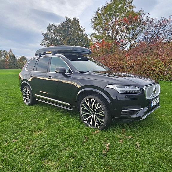 Volvo XC90 14 of 30