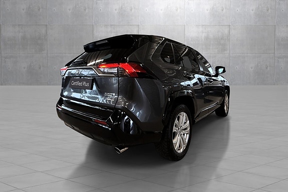 Toyota RAV4 Plug-in Hybrid 5 of 25