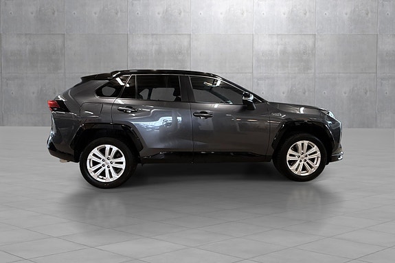 Toyota RAV4 Plug-in Hybrid 6 of 25