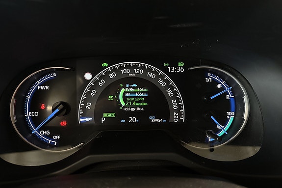 Toyota RAV4 Plug-in Hybrid 12 of 25