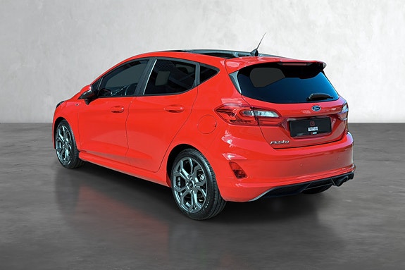 Ford Fiesta 9 of 15