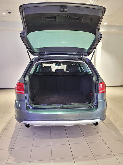 Volkswagen Passat Alltrack 11 of 11