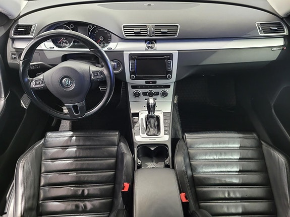 Volkswagen Passat Alltrack 5 of 11