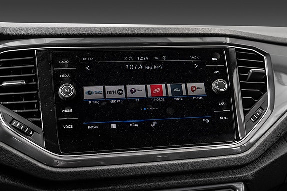 Volkswagen T-Roc 13 of 23