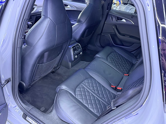 Audi A6 25 of 30