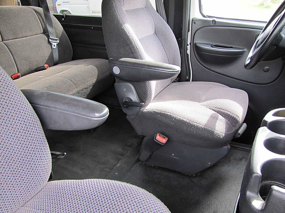 Dodge RAM 13 of 30