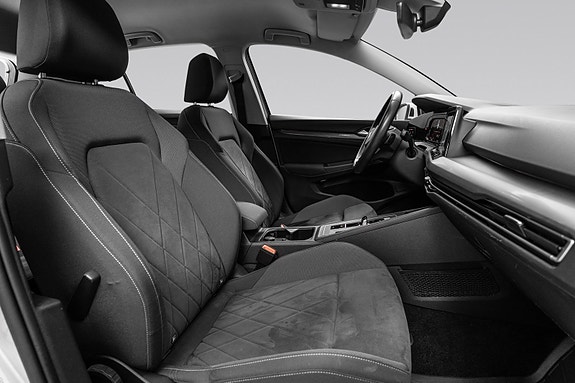 Volkswagen Golf VIII 29 of 30