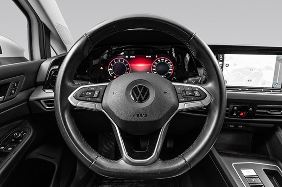 Volkswagen Golf VIII 17 of 30