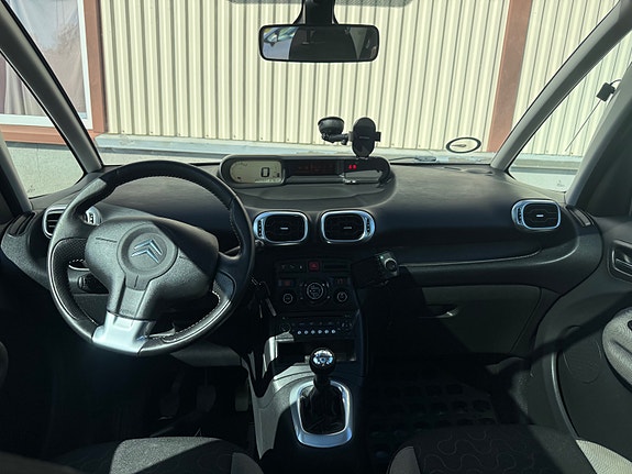 Citroen C3 Picasso 22 of 29