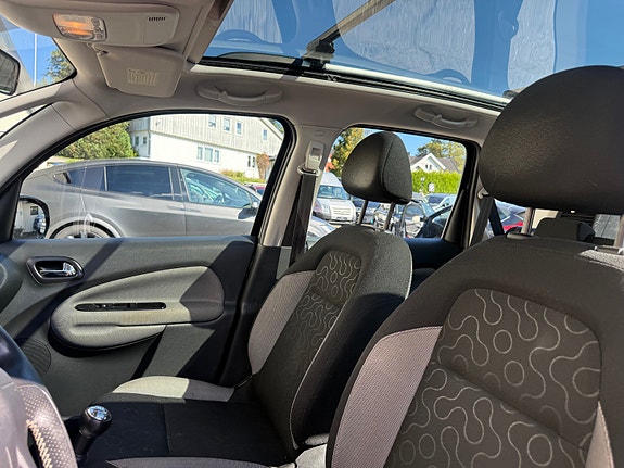 Citroen C3 Picasso 23 of 29