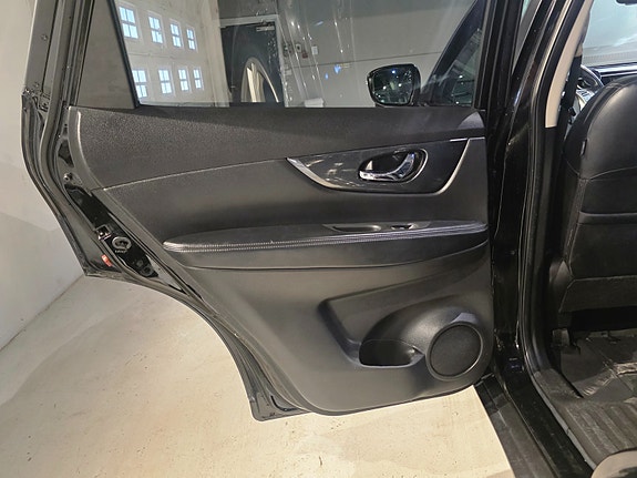 Nissan X-Trail 16 of 20