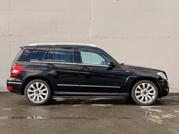 Mercedes-Benz GLK220 9 of 20