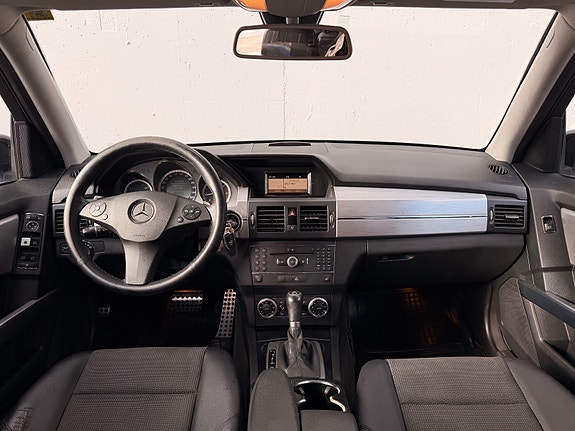 Mercedes-Benz GLK220 14 of 20