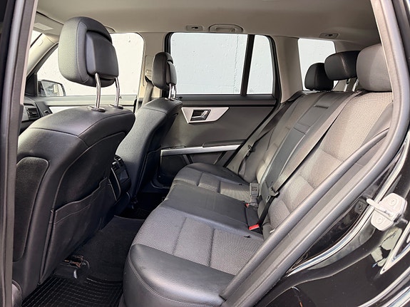 Mercedes-Benz GLK220 18 of 20