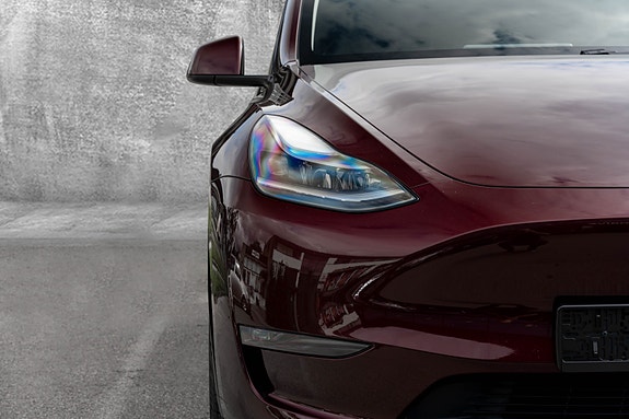 Tesla Model Y 4 of 30