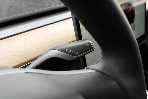 Tesla Model Y 20 of 30