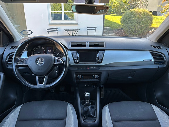 Skoda Fabia 6 of 9