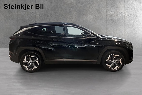 Hyundai Tucson 4 of 15